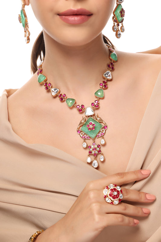 HERITAGE INSPIRED STATEMENT NECKLACE SET
