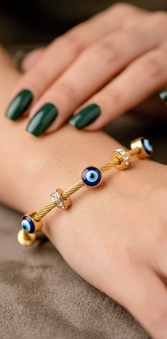 EVIL EYE SLEEK CHARM BRACELET