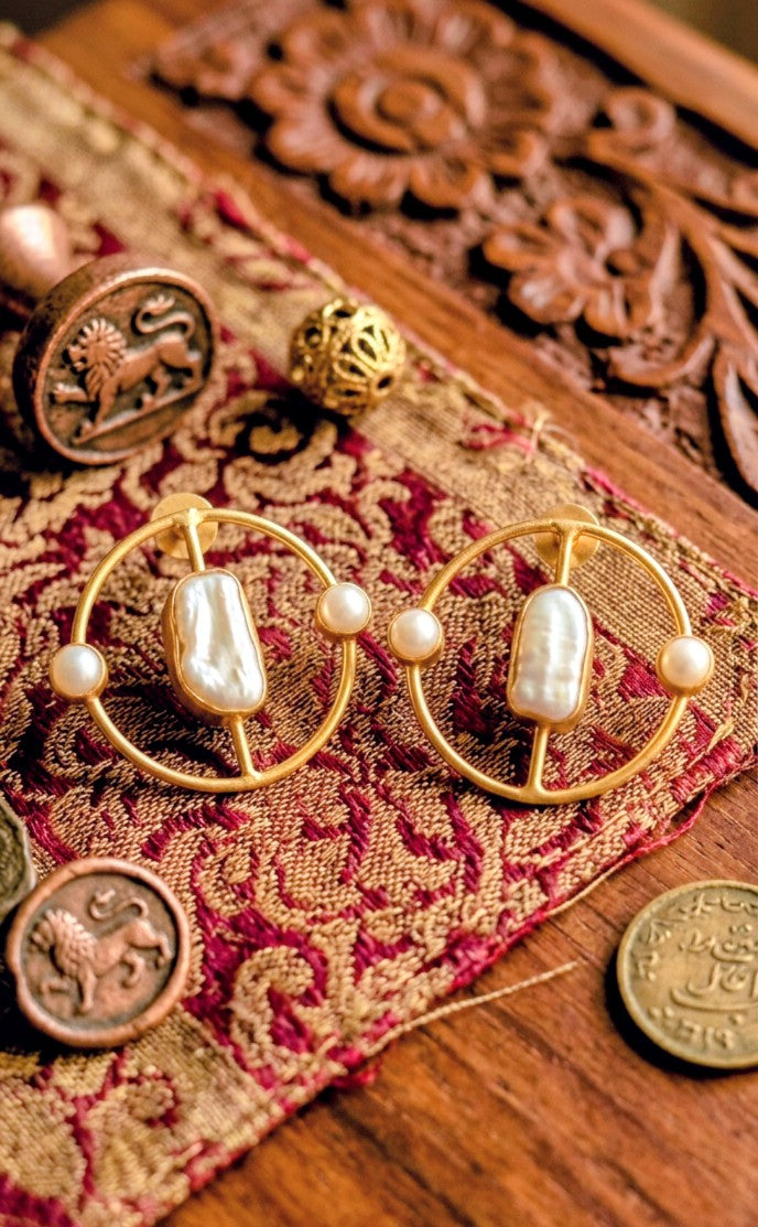 GOLDEN HALO PEARL CIRCLE